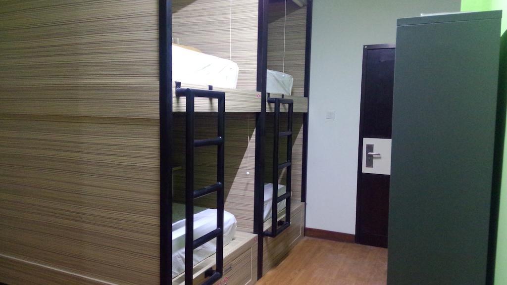 Cx Hostel Kuta Raya Bilik gambar