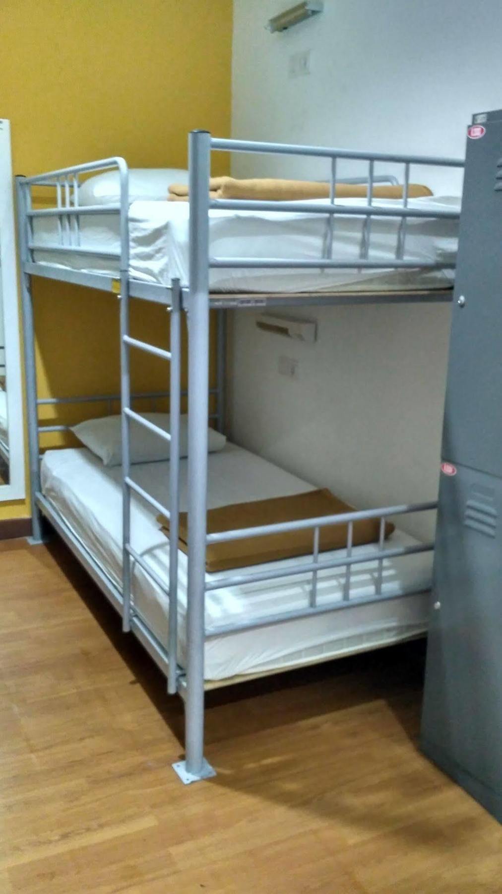 Cx Hostel Kuta Raya Luaran gambar