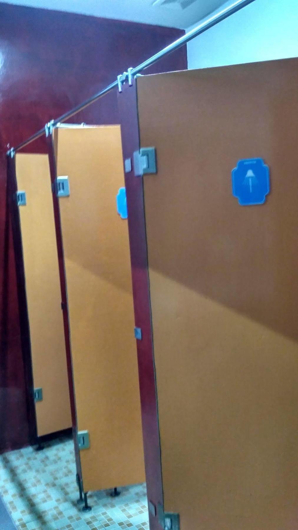 Cx Hostel Kuta Raya Luaran gambar